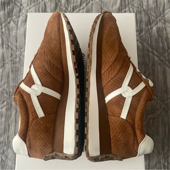 🔥 Veronica Beard Valentina Hazelwood Corduroy Sneakers EUC - Picture 8 of 16